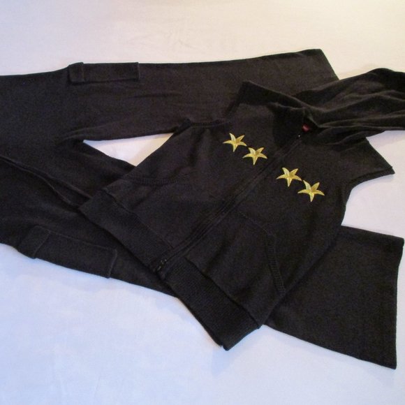 JJ BASICS 2PC KNIT SET ¾” PANTS AND HOODIE W/STARS - Picture 2 of 16
